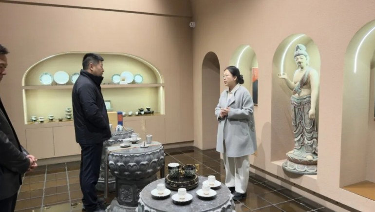 甘肅省酒泉市委常委、敦煌市委書記王彥群調(diào)研指導(dǎo)九色鹿鳴運(yùn)營和發(fā)展